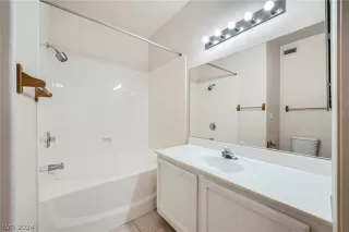 Photo #6: 2571893 Listing 