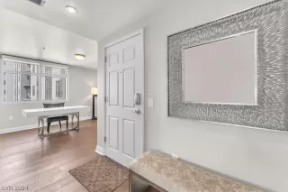 Photo #1: 2571894 Listing 