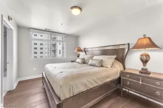 Photo #5: 2571894 Listing 