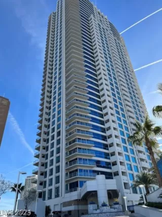 Photo #1: 2571898 Listing 