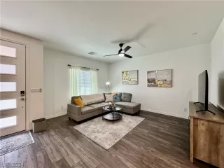 Photo #3: 2571921 Listing 
