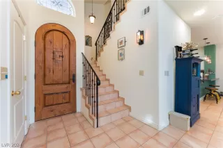 Photo #2: 2571930 Listing 