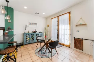 Photo #5: 2571930 Listing 