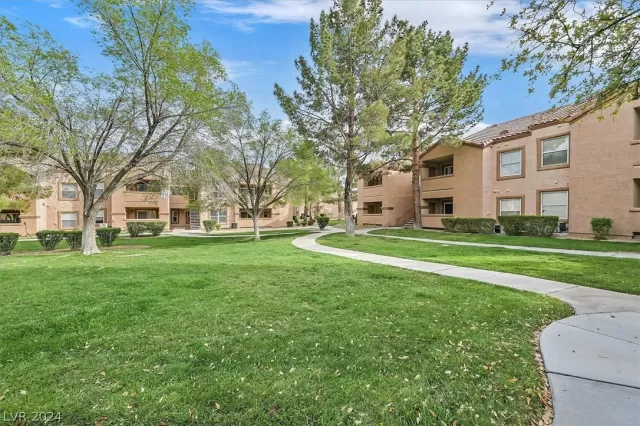 MLS: 2571939 Condo For Sale