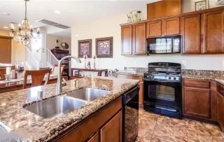 Photo #1: 2571962 Listing 