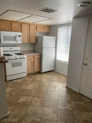 Photo #2: 2571964 Listing 