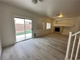 Photo #4: 2571978 Listing 