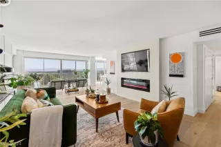 Photo #3: 2571991 Listing