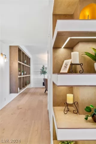 Photo #4: 2571991 Listing