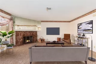 Photo #2: 2571993 Listing