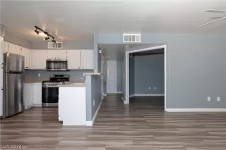 Photo #6: 2572002 Listing