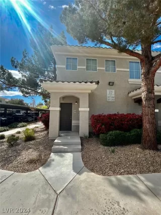 Photo #3: 2572012 Listing 