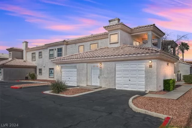 MLS: 2572029 Condo For Sale