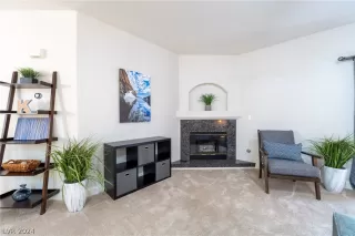 Photo #3: 2572037 Listing