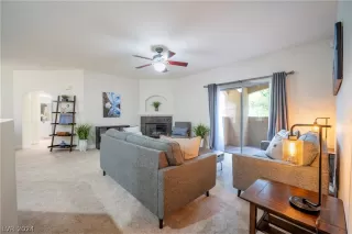 Photo #6: 2572037 Listing