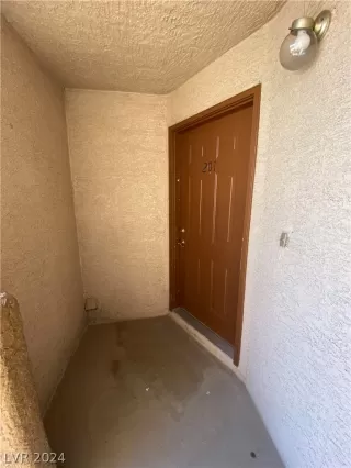 Photo #1: 2572064 Listing 