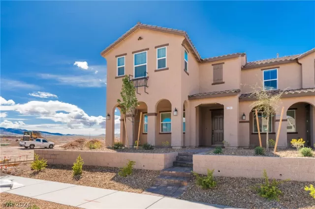 MLS: 2572072 Condo For Sale