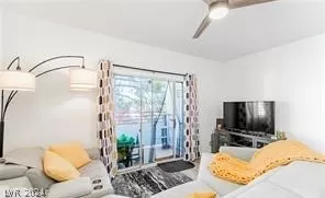 Photo #3: 2572073 Listing