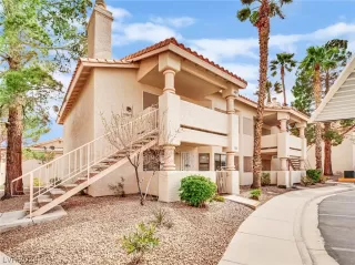 Photo #1: 2572093 Listing