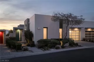 Photo #1: 2572125 Listing 