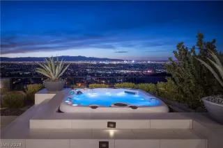 Photo #5: 2572125 Listing 