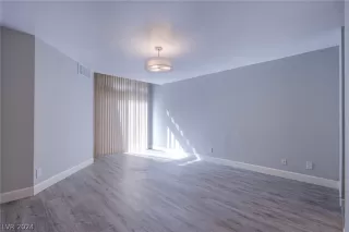 Photo #6: 2572155 Listing 