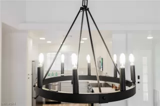 Photo #3: 2572188 Listing