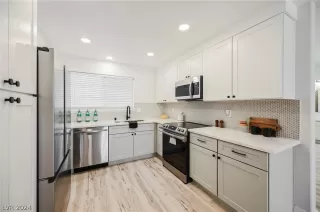 Photo #4: 2572188 Listing