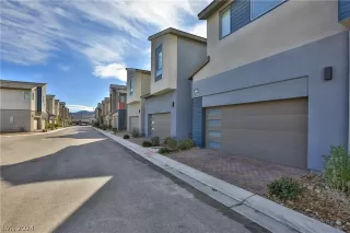 Photo #1: 2572193 Listing 