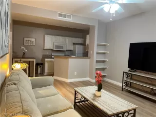 Photo #1: 2572198 Listing 