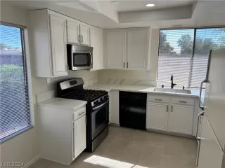 Photo #2: 2572208 Listing 