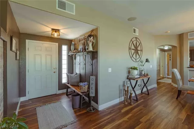 MLS: 2572214 Condo For Sale