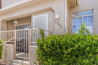 Photo #1: 2572218 Listing 