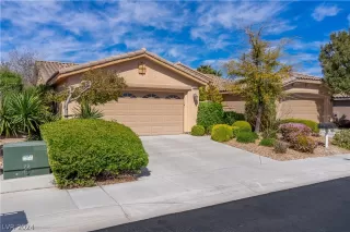 Photo #1: 2572243 Listing 