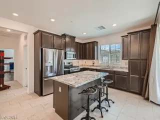 Photo #4: 2572275 Listing 