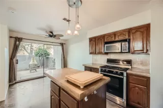 Photo #5: 2572294 Listing