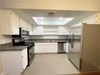 Photo #4: 2572322 Listing 