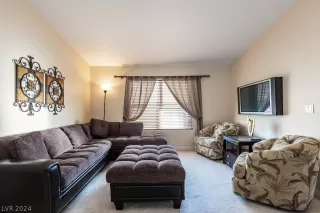 Photo #1: 2572330 Listing 