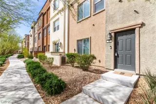 Photo #1: 2572356 Listing