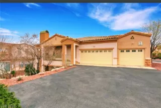 Photo #3: 2572361 Listing