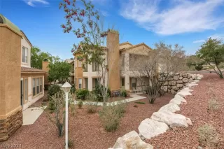 Photo #5: 2572361 Listing