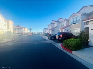 Photo #2: 2572398 Listing 