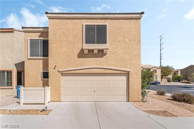 MLS: 2572407 Condo For Sale