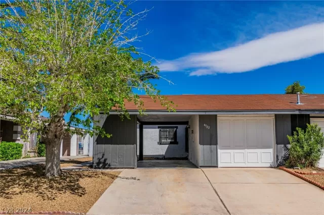 MLS: 2572425 Condo For Sale