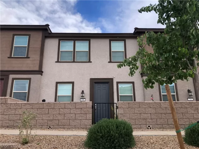 MLS: 2572434 Condo For Sale