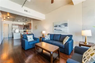 Photo #3: 2572449 Listing