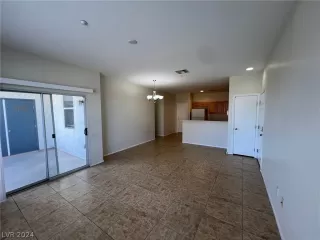 Photo #5: 2572509 Listing 