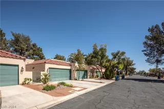 Photo #2: 2572524 Listing