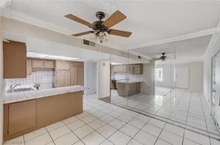 Photo #5: 2572531 Listing