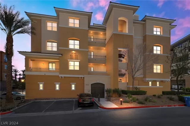 MLS: 2572551 Condo For Sale